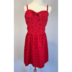 Hot Topic Dress Size Medium Floral Skull Red Goth Roses‎ Pin Up Rockabilly